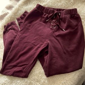 Tobi medium burgundy cross tie joggers